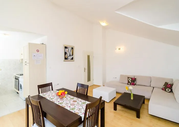 A3-Relax Nice Duplex Apartment Close To The Sunset Beach