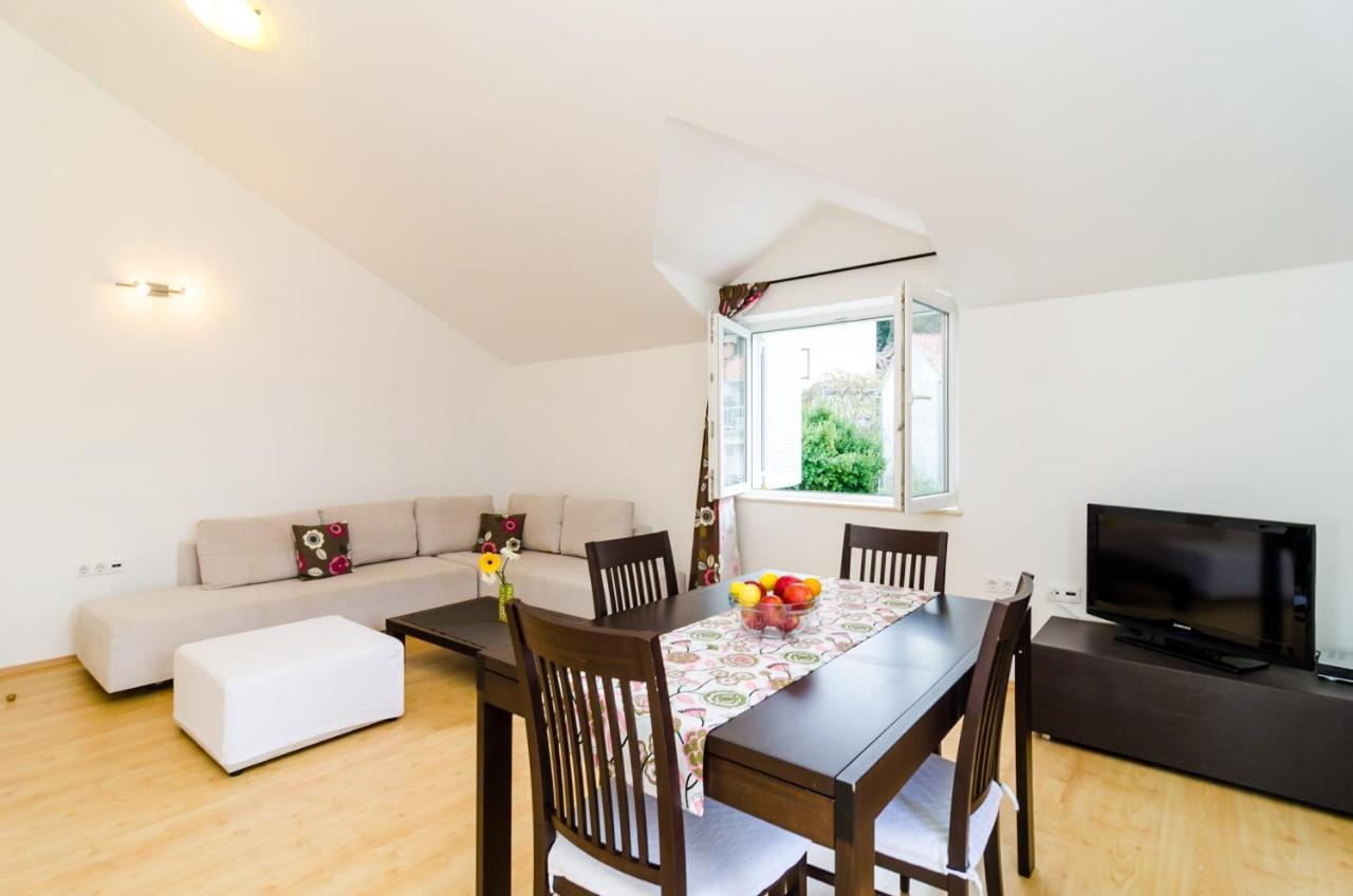 A3-relax Duplex Close To The Sunset *